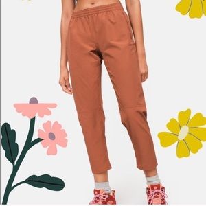 Outdoor voices rectrek pant in Sierra Size L